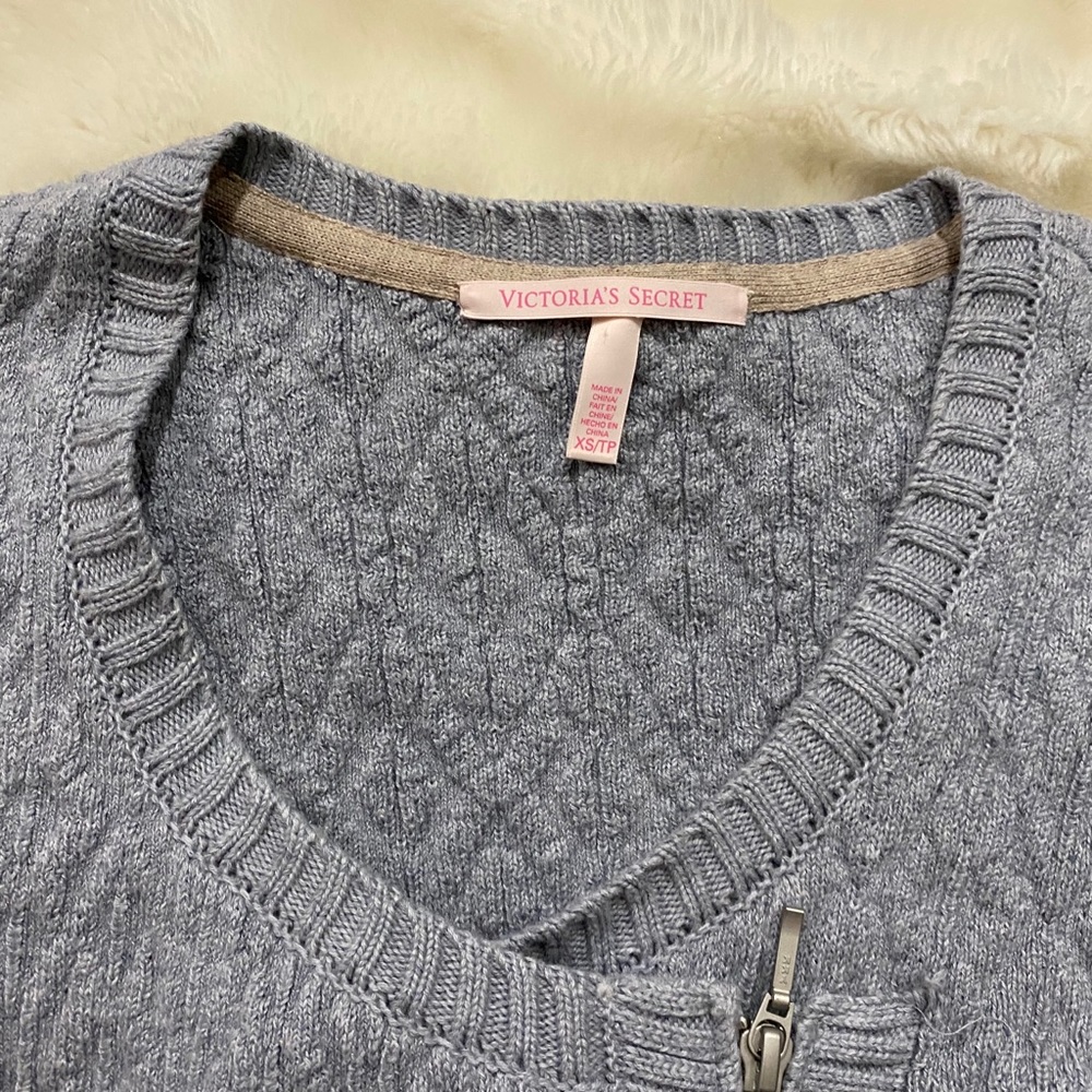 Victoria’s Secret ZIP UP PERFECT CONDITION